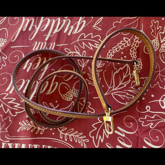 Authentic Louis Vuitton Eva Monogram with strap - Picture 13 of 13